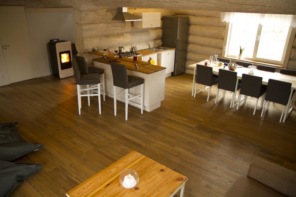 Humala Holiday Home Kohila Room photo