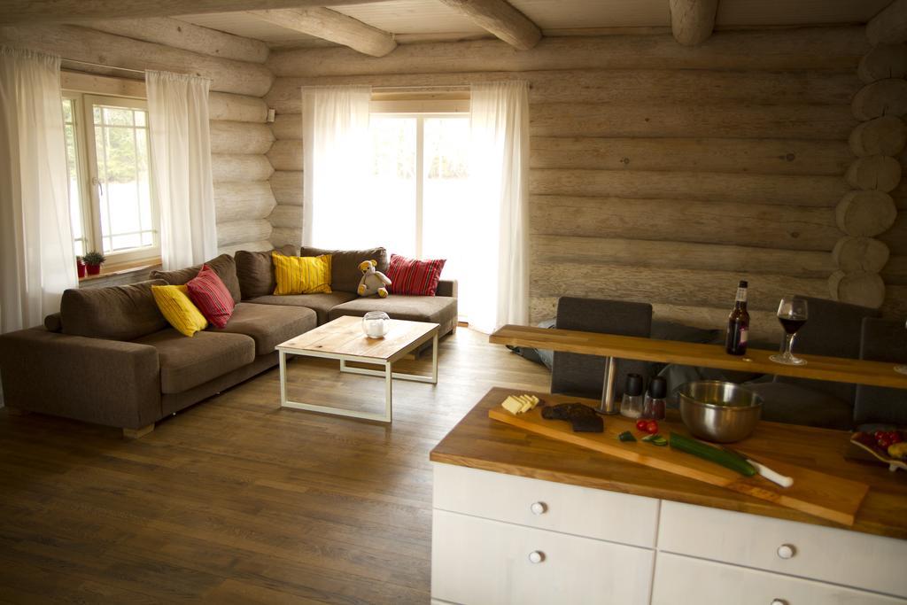 Humala Holiday Home Kohila Room photo