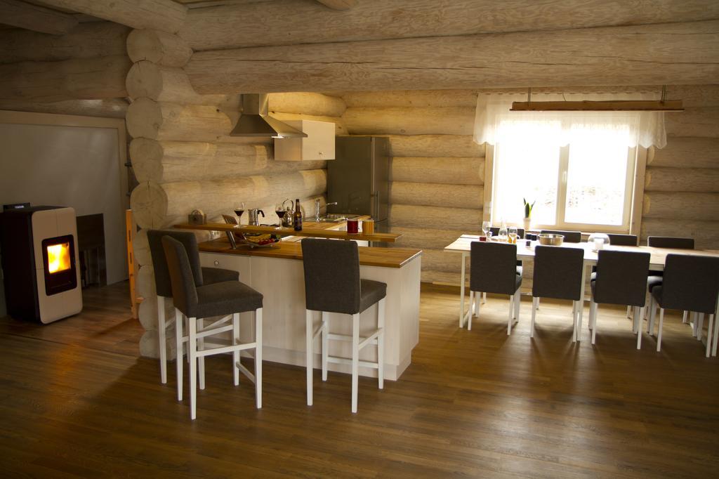 Humala Holiday Home Kohila Room photo
