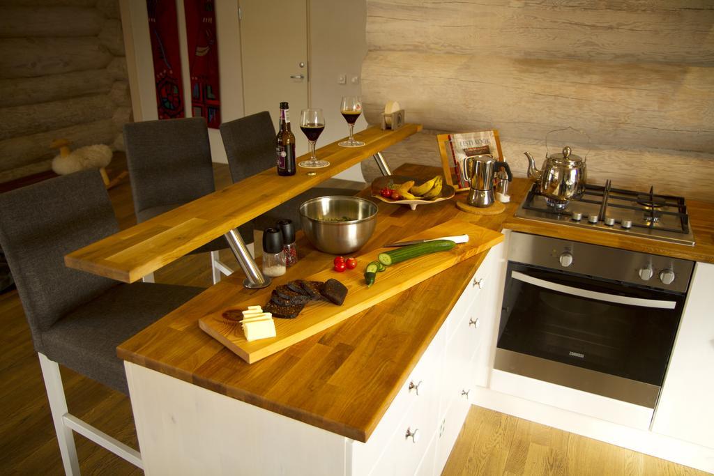 Humala Holiday Home Kohila Room photo